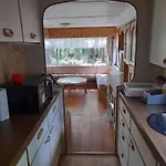 Ahooj *